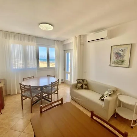 Apartment Modern Beachfront With Parking Bibione
