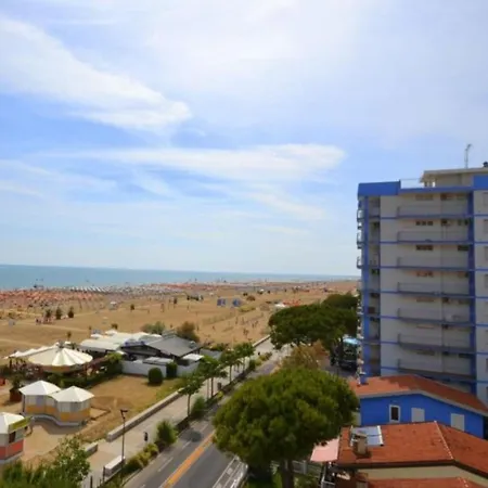 Apartment Modern Beachfront With Parking *