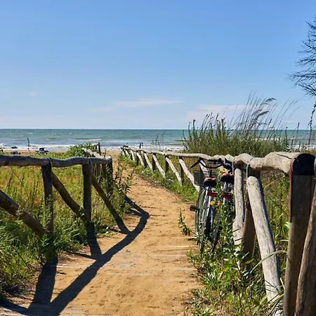 Modern Beachfront With Parking Apartment Bibione